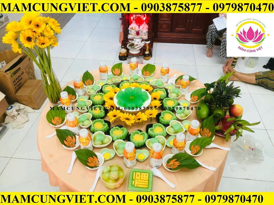 Đầy tháng cúng gà hay vịt thì đúng?