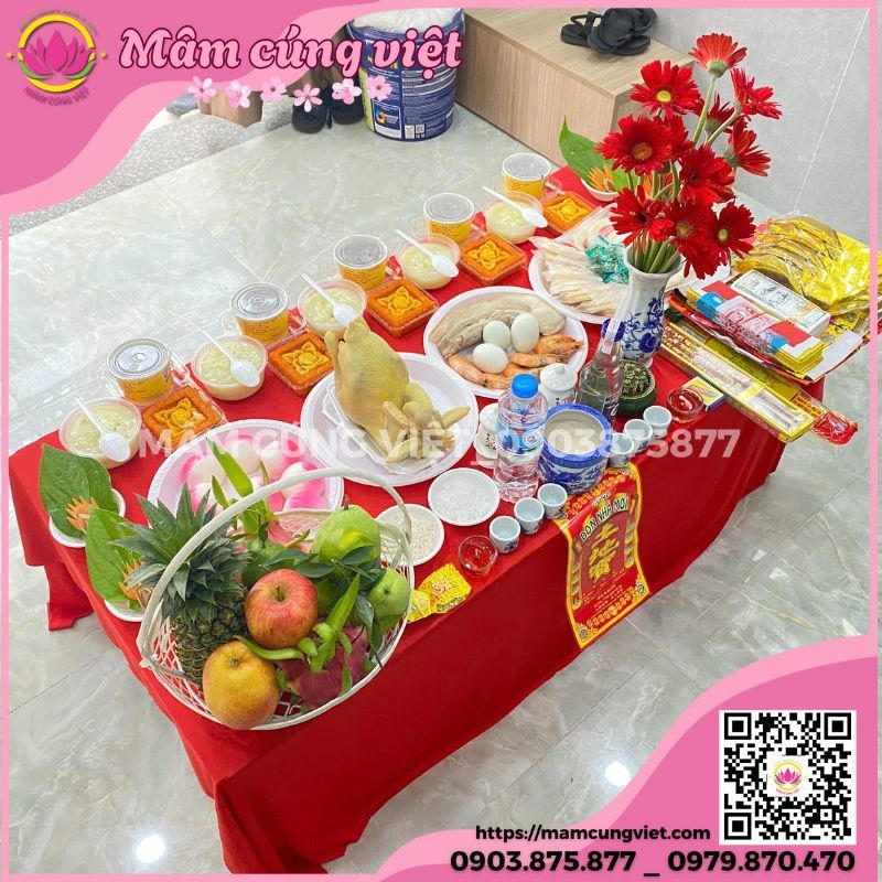 Ý Nghĩa Tâm Linh Của Gà Cúng Trong Văn Hóa Mâm Cúng Việt Nam: Cúng Gà Trống Hay Gà Mái Tốt Hơn? - Mâm Cúng Việt
